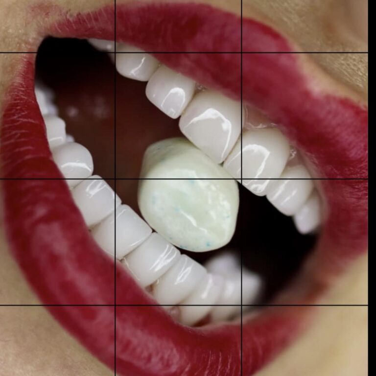 ابتسامه المشاهير 768x768